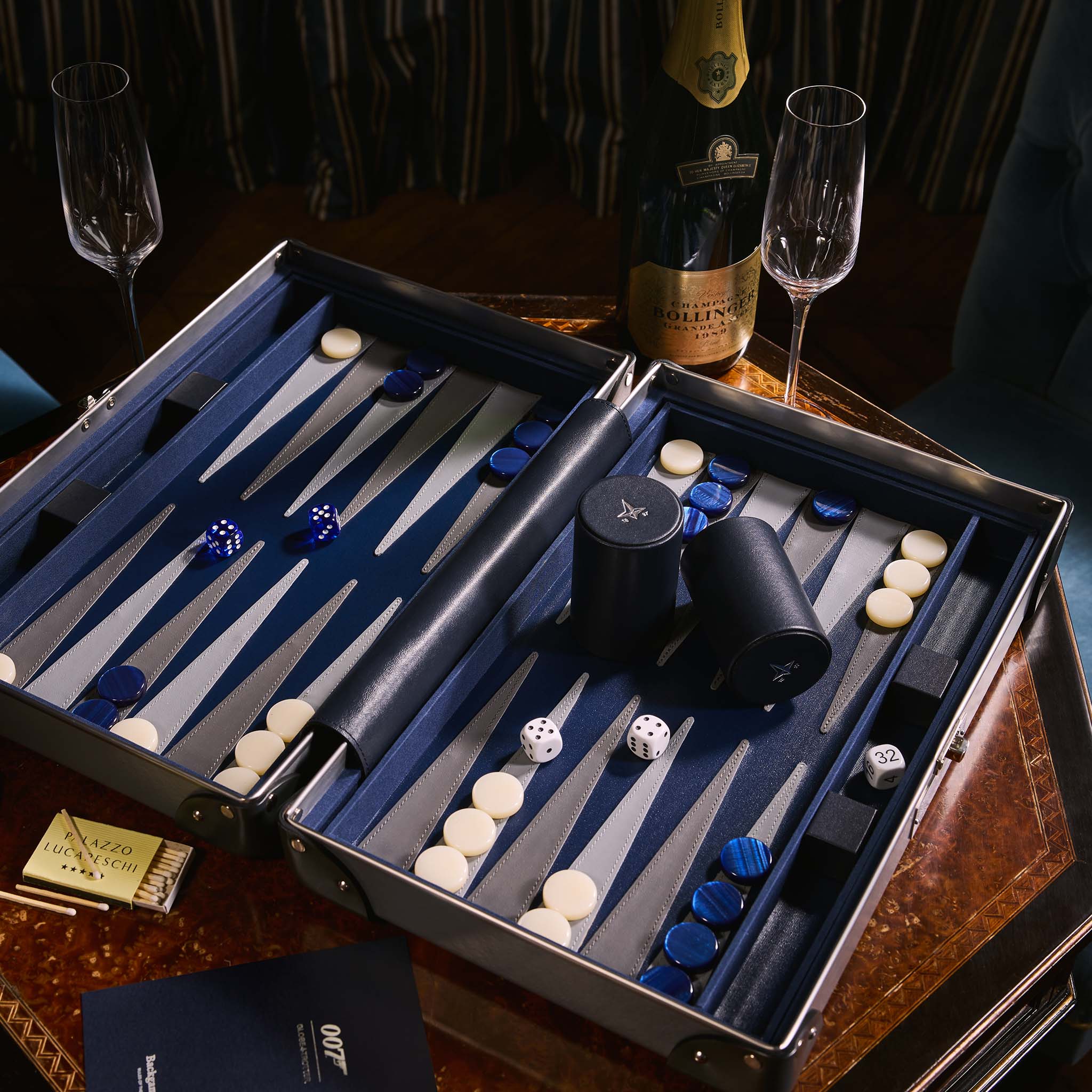 007 Collection · Backgammon Set | Grey/Graphite/Chrome - Image 4