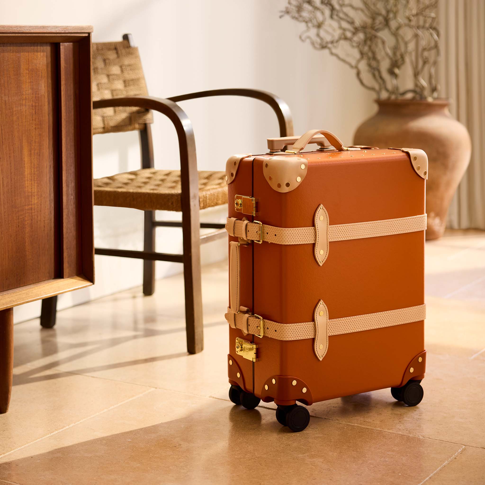 Cotswolds · Carry-On - 4 Wheels | Orange/Natural/Gold - Image 3