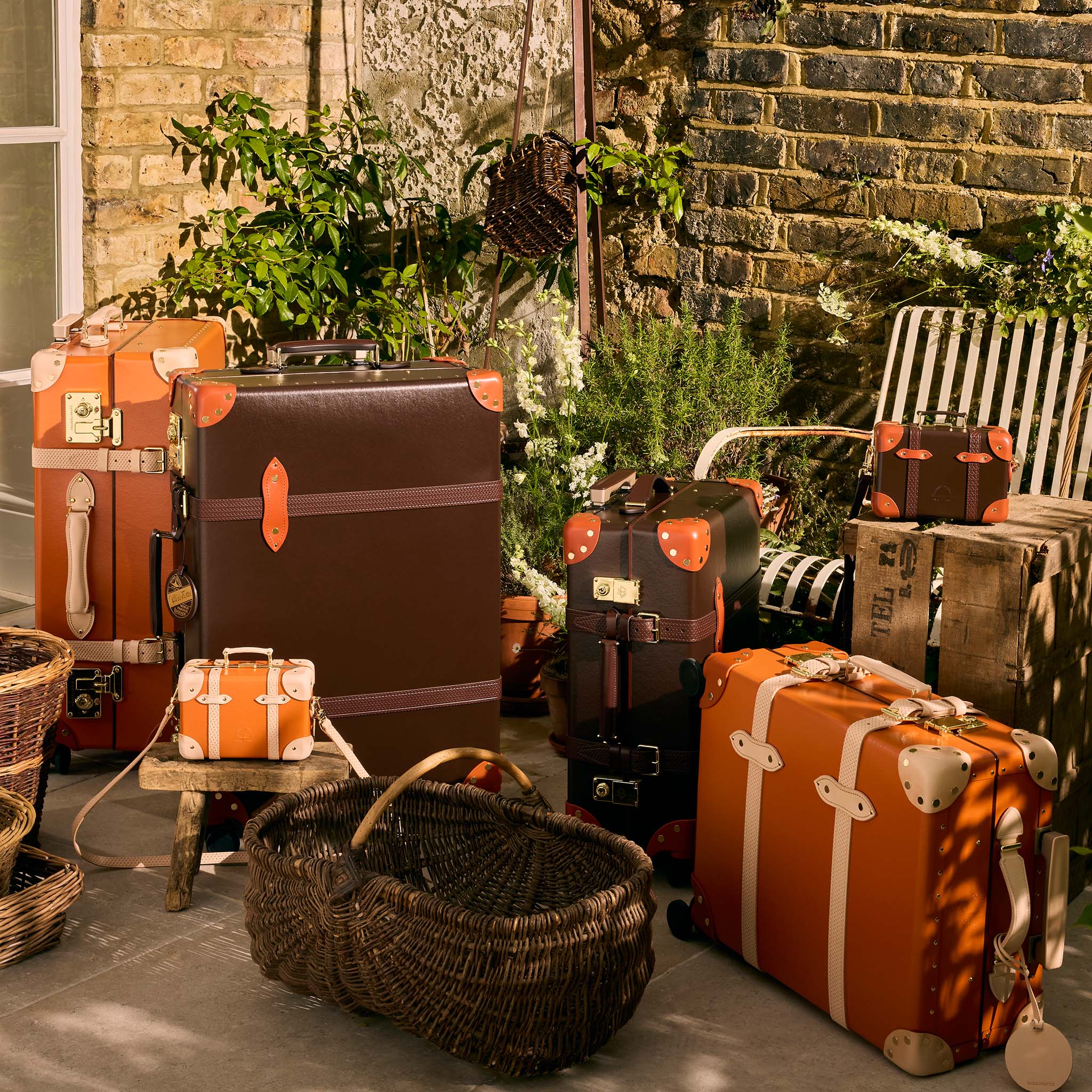 Cotswolds · Large Check-In - 4 Wheels | Orange/Natural/Gold - Image 12