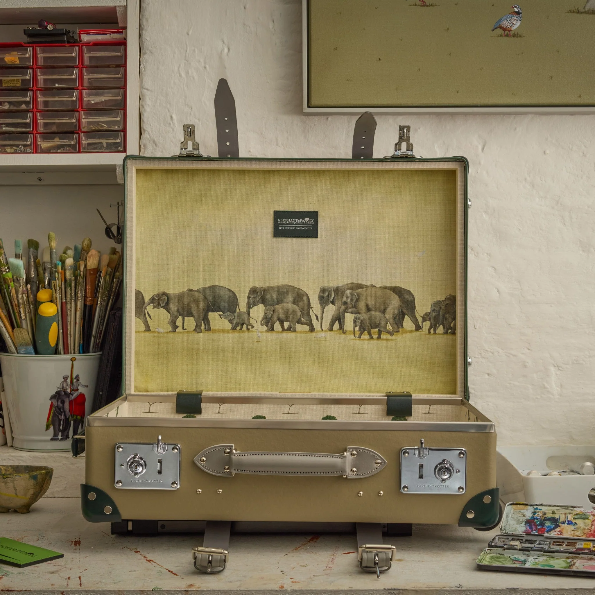 Elephant Family · Carry-On - 2 Wheels | Olive Grey/Kerry Green/Chrome - Image 4