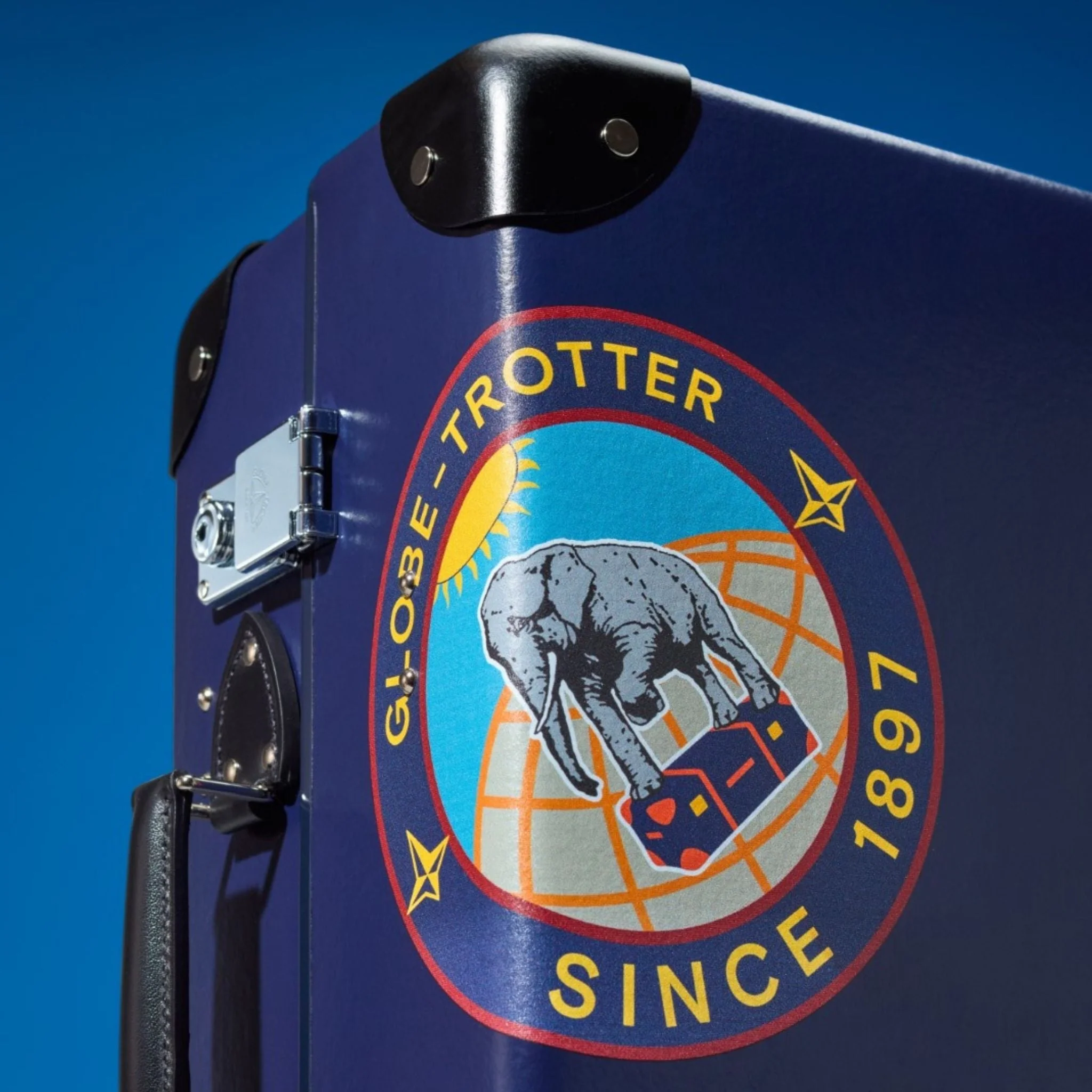 Explorer · Carry-On - 4 Wheels | Navy/Black/Chrome - Image 10