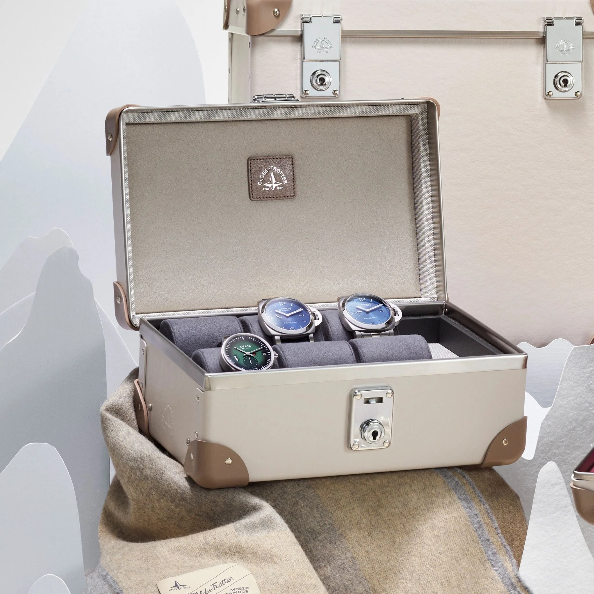 Home Collection · 6-Slot Watch Case | Chalk/Moss/Chrome - Image 6