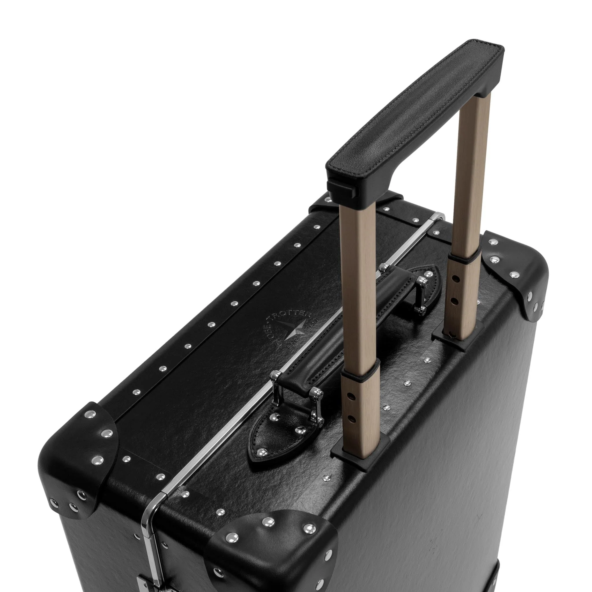 Metropolis · Carry-On - 4 Wheels | Black/Black/Chrome - Image 8