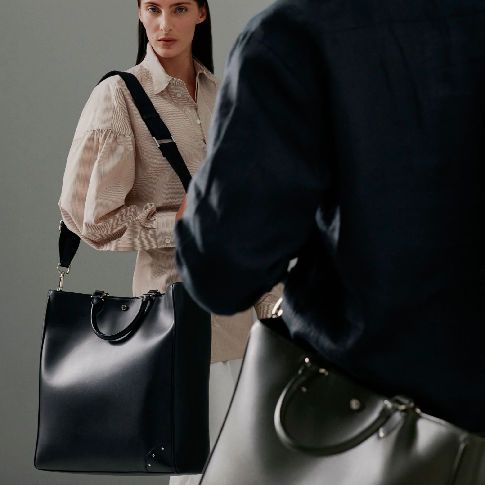 Metropolis · Tote Bag | Black/Chrome - Image 7
