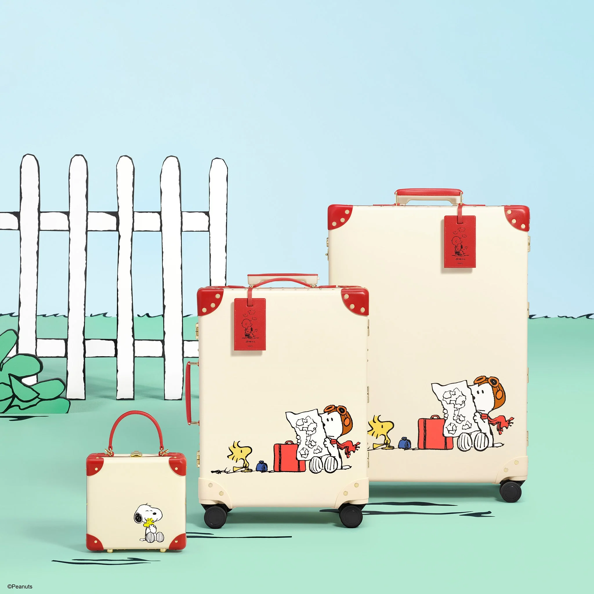 Peanuts · Carry-On - 4 Wheels | Ivory/Red/Gold - Image 9