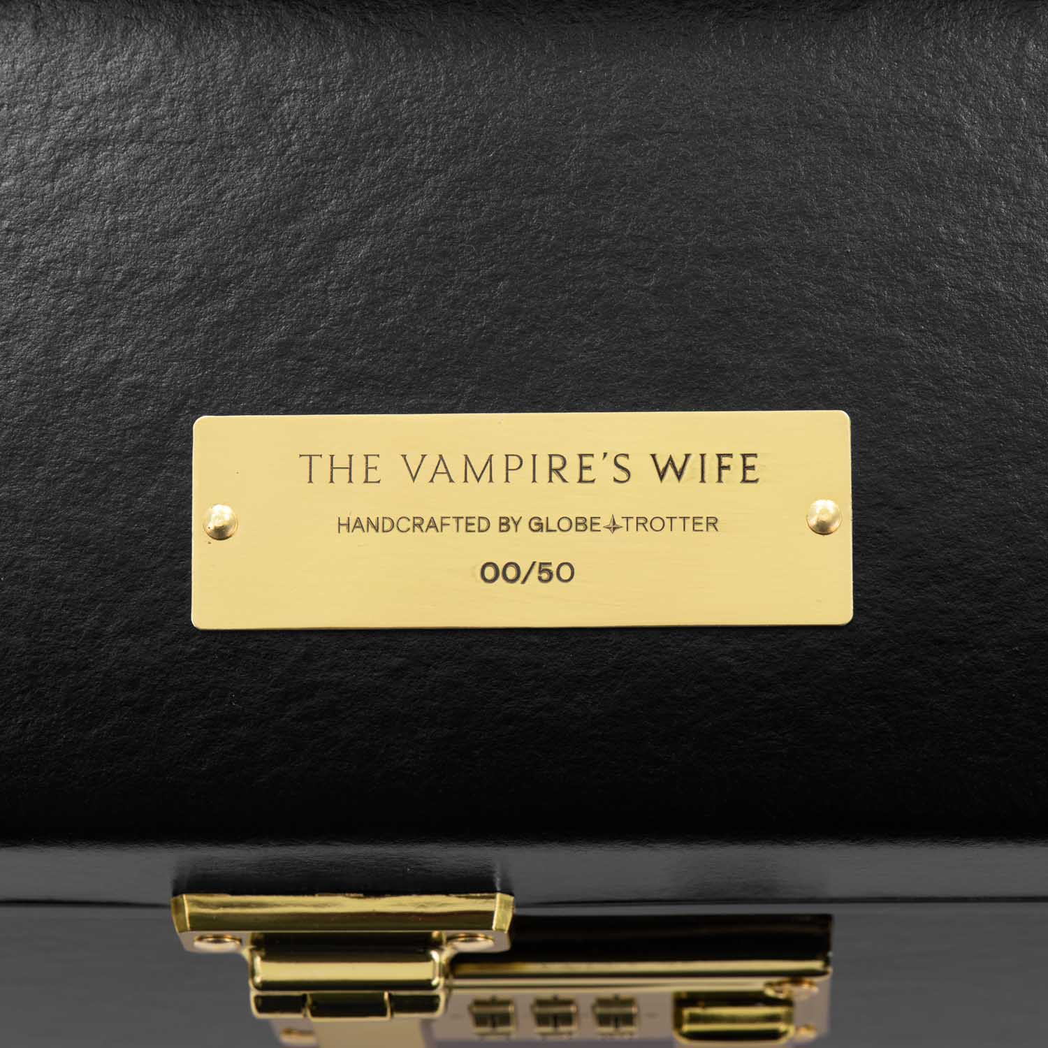 The Vampires Wife · Vanity Case | Black/Black/Gold - Image 3